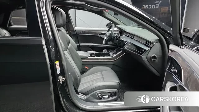 Audi A8 (D5) 2021 Черный из Кореи, фото 2