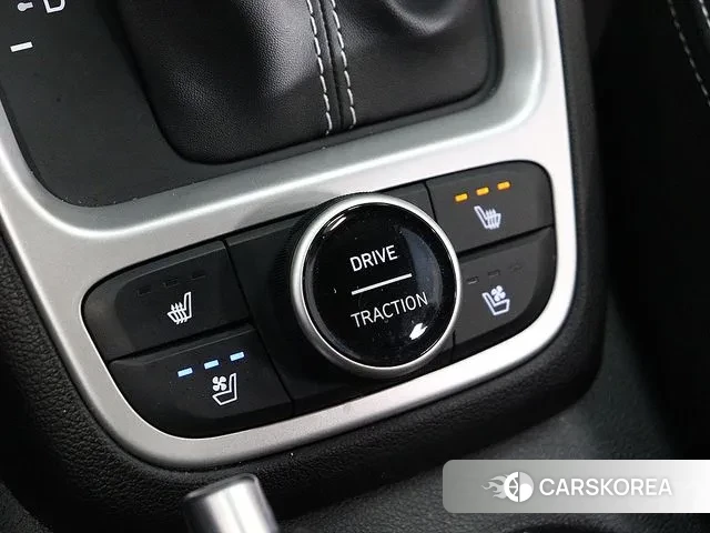 Hyundai Venue 2021 Белый из Кореи, фото 2