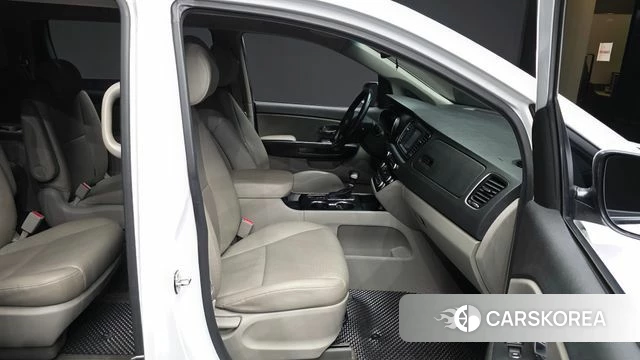 Kia The New Carnival 2019 Белый из Кореи, фото 2