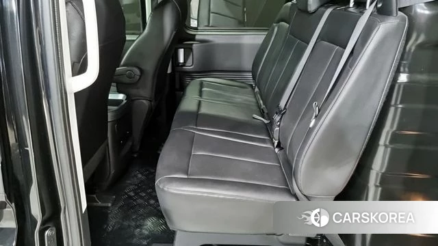 Hyundai Staria 2022 Черный из Кореи, фото 2