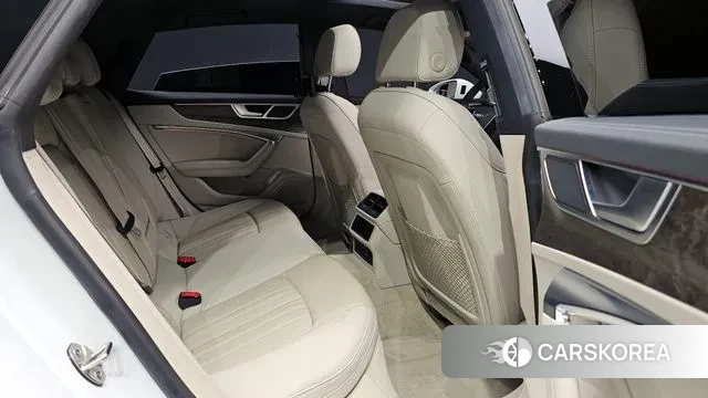 Audi A7 (4K) 2021 Белый из Кореи, фото 2