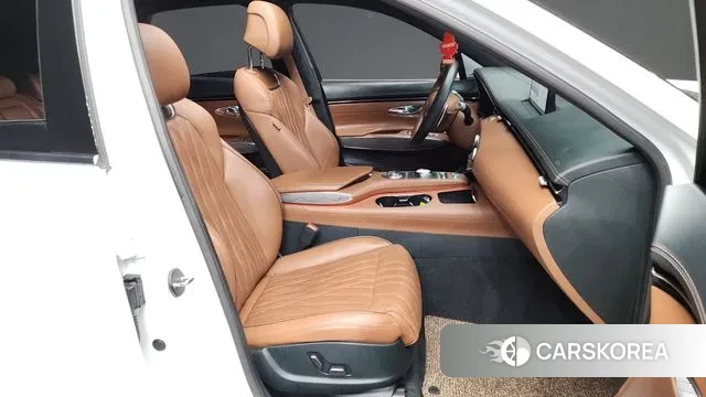 Genesis GV70 2021 Белый из Кореи, фото 2