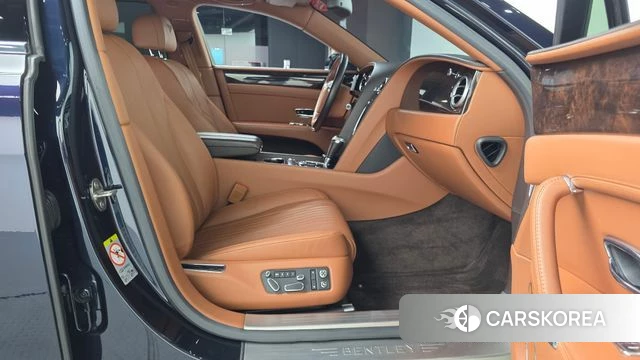 Bentley Flying Spur 2nd Generation 2018 Синий из Кореи, фото 2