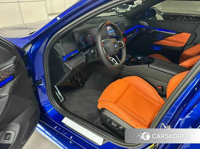 BMW M5 (G90) 2026 Синий из Кореи, фото 2