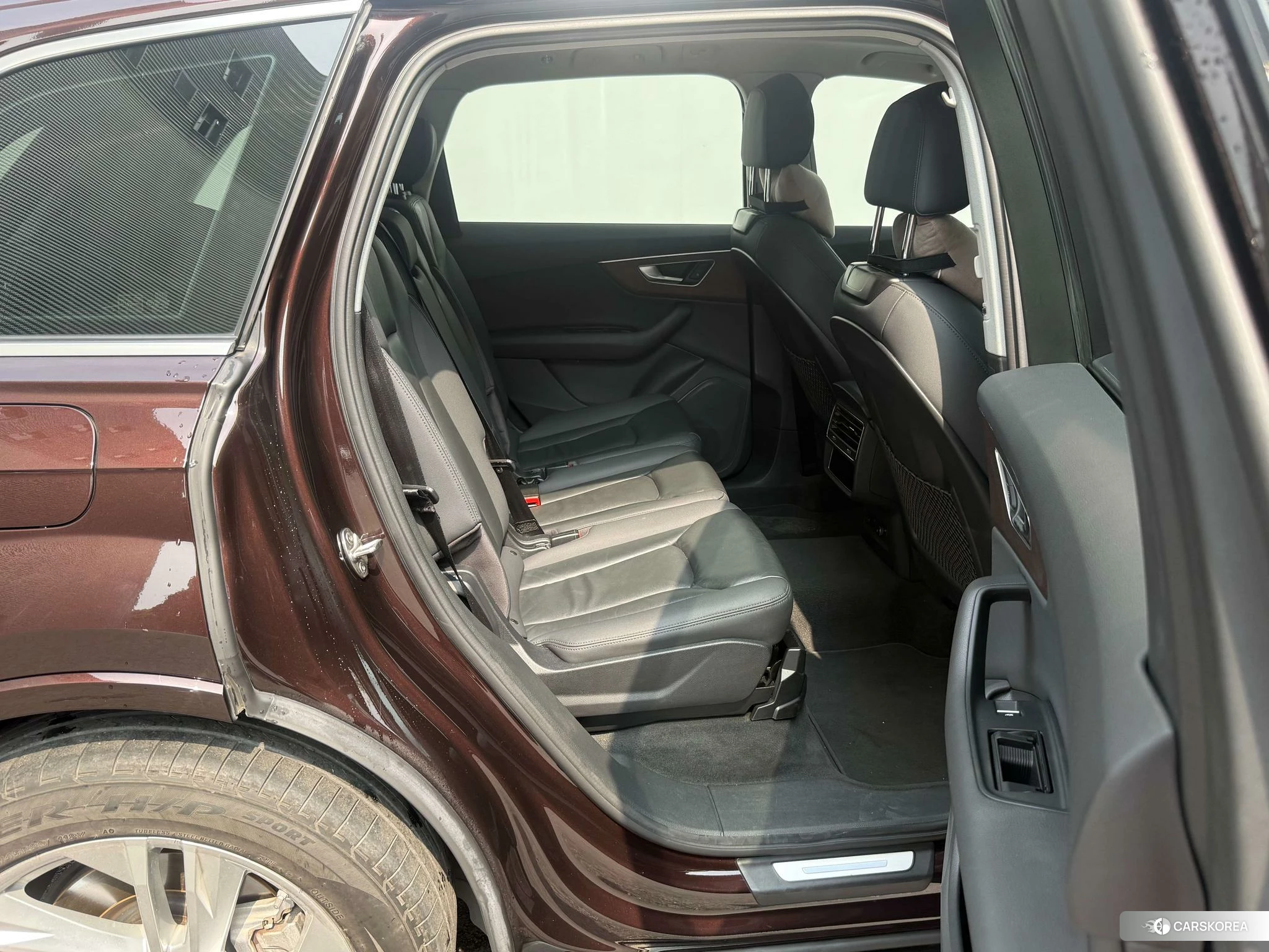 Audi Q7 2020 Коричневый из Китая, фото 2