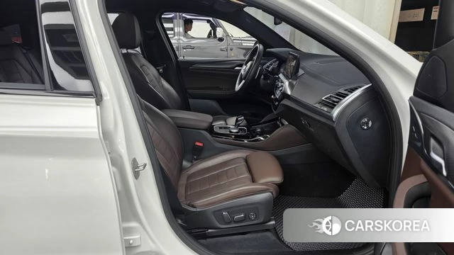 BMW X4 (G02) 2025 Белый из Кореи, фото 2