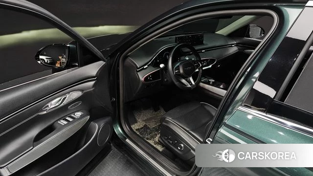 Genesis Electrified GV70 2022 Темно-зеленый из Кореи, фото 2
