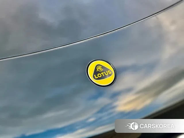 Lotus Emira 2024 Темно-зеленый из Кореи, фото 2