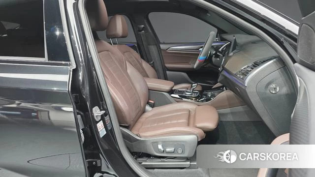 BMW X4 (G02) 2022 Черный из Кореи, фото 2