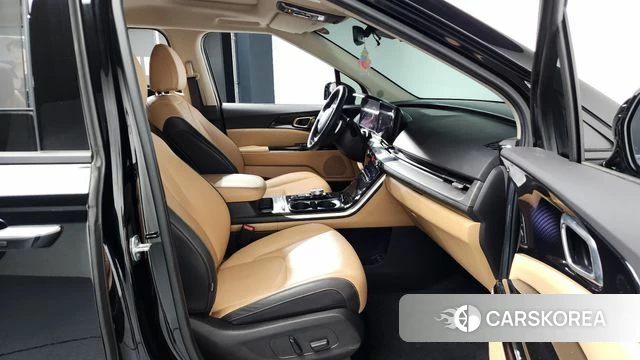 Kia Carnival 4th generation 2023 Черный из Кореи, фото 2