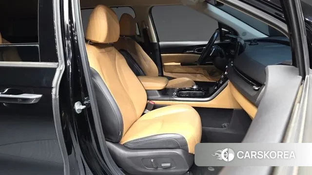 Kia Carnival 4th generation 2021 Черный из Кореи, фото 2