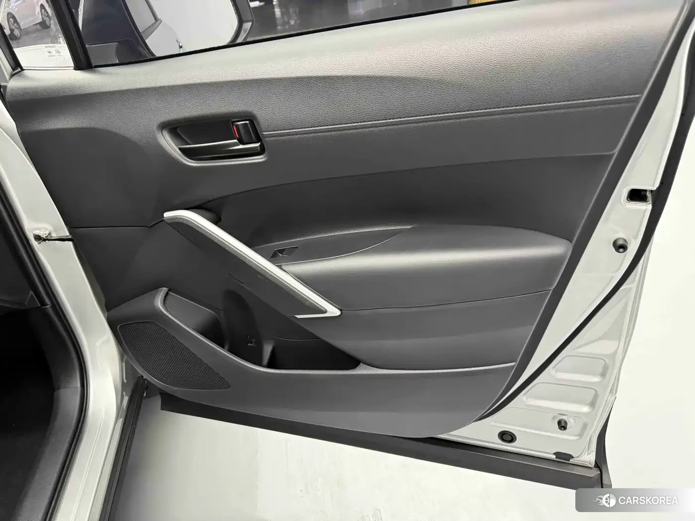 Toyota Frontlander 2025 Silver/gray из Китая, фото 2