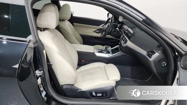 BMW 4 Series (G22) 2021 Черный из Кореи, фото 2