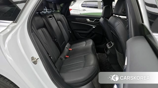Audi A6 (C8) 2022 Белый из Кореи, фото 2