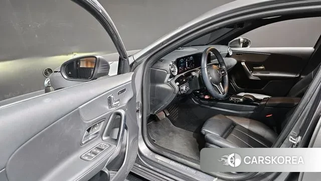 Mercedes-Benz A-Class W177 2021 Серый из Кореи, фото 2