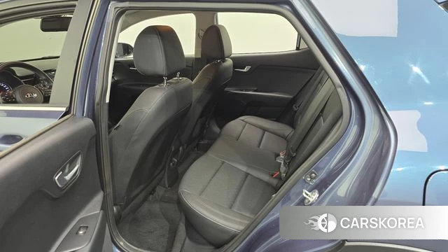 Kia Stonic 2020 Синий из Кореи, фото 2