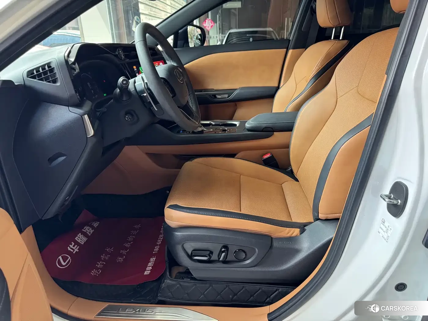 Lexus RZ 2023 Белый из Китая, фото 2