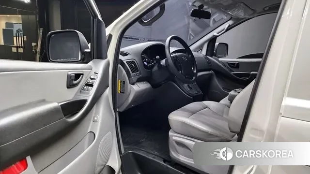 Hyundai The New Grand Starex 2019 Белый из Кореи, фото 2