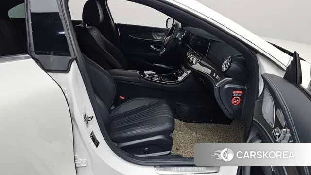 Mercedes-Benz CLS-Class C257 2019 Белый из Кореи, фото 2