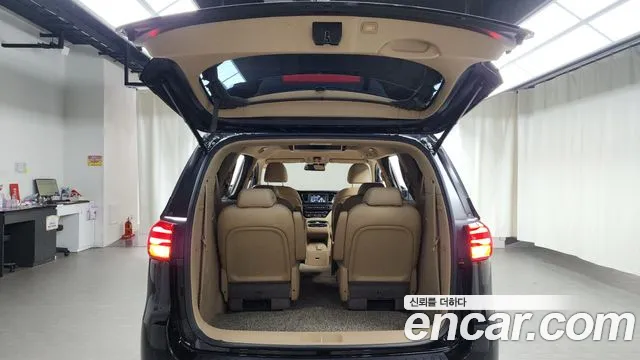 Kia The New Carnival 2019 Черный из Кореи, фото 2