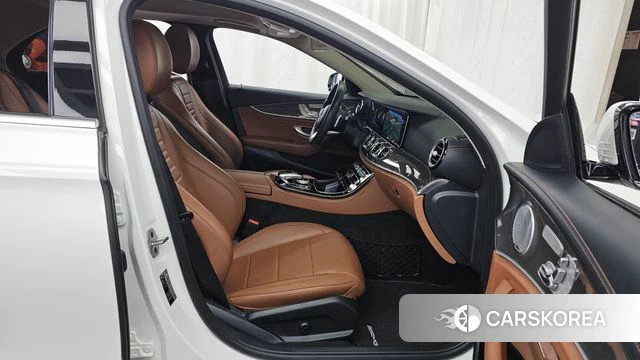 Mercedes-Benz E-Class W213 2019 Белый из Кореи, фото 2