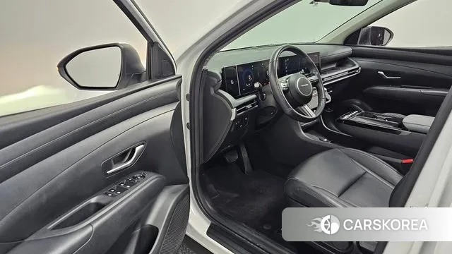 Hyundai The New Tucson (NX4) 2024 Белый из Кореи, фото 2