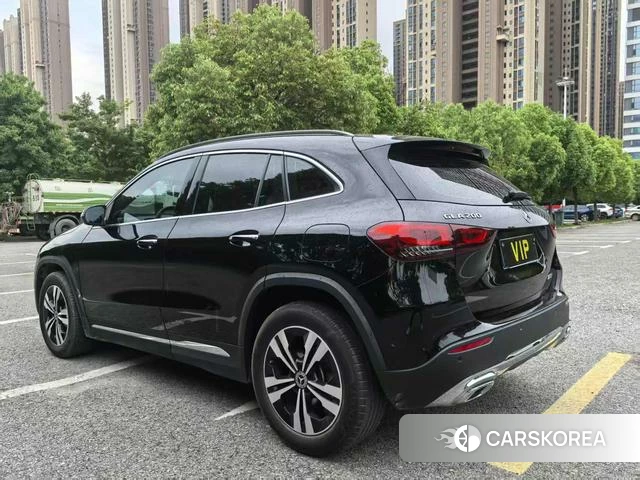 Mercedes-Benz GLA 2021 Черный из Китая, фото 2