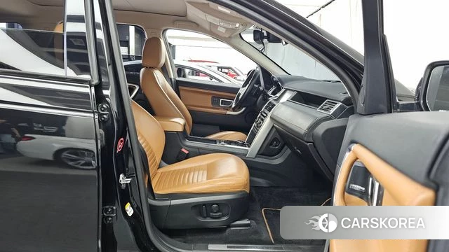 Land Rover Discovery Sports 2019 Черный из Кореи, фото 2