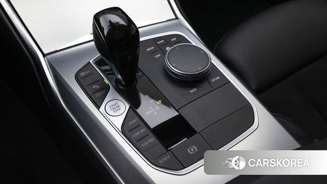 BMW 3 Series (G20) 2022 Белый из Кореи, фото 2