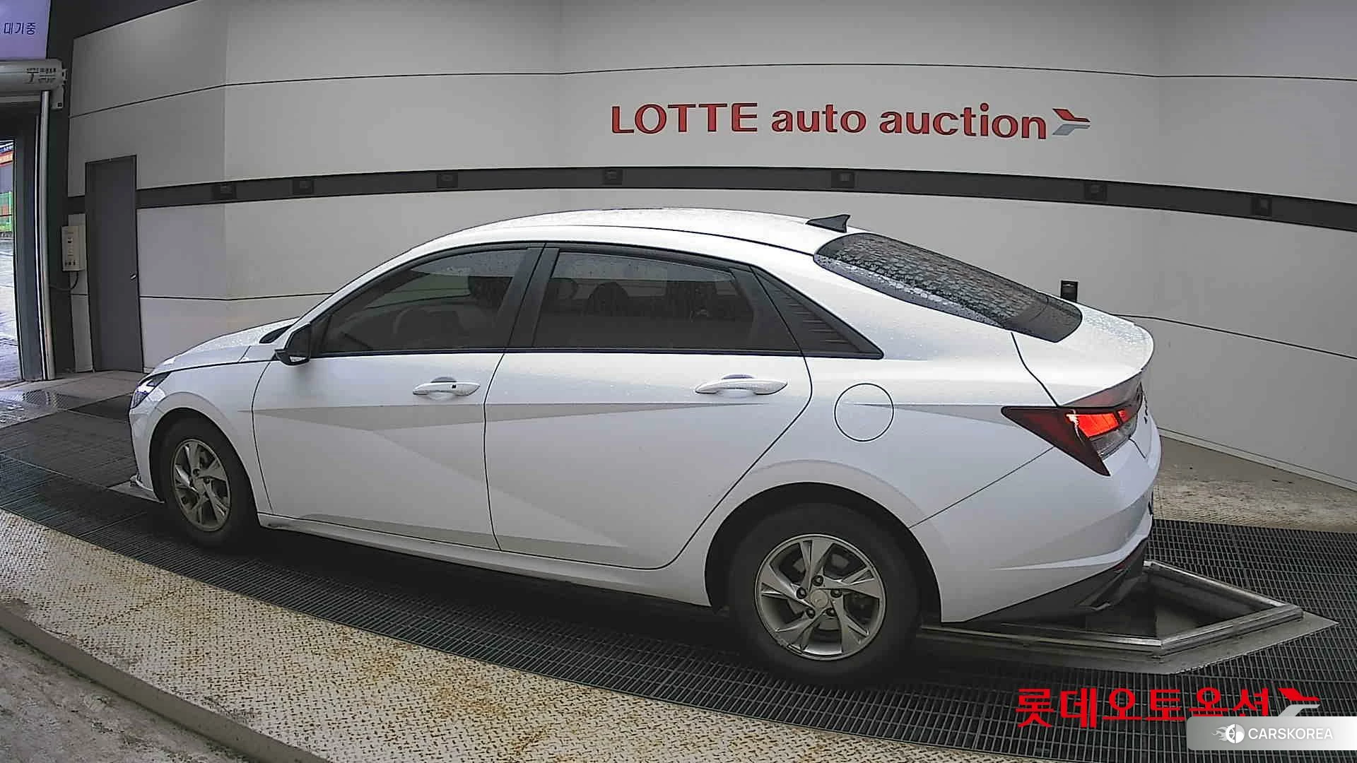 Hyundai Avante 2021 Polar White из Кореи, фото 2