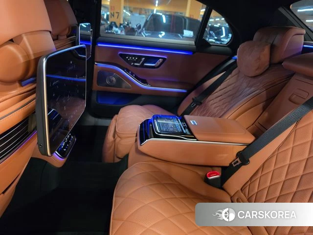 Mercedes-Benz S-Class W223 2023 Черный из Кореи, фото 2