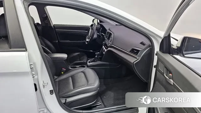 Hyundai The New Avante AD 2018 Белый из Кореи, фото 2