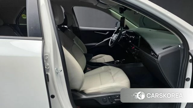 Kia Di Ol Nu Niro 2022 Белый из Кореи, фото 2