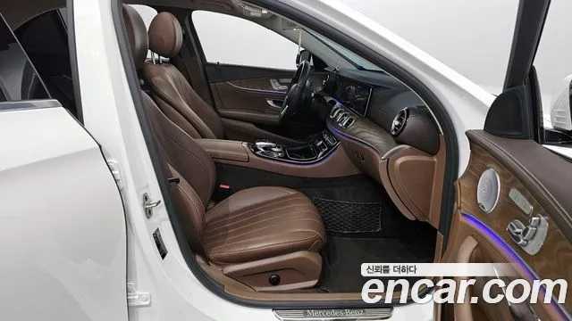 Mercedes-Benz E-Class W213 2020 Белый из Кореи, фото 2