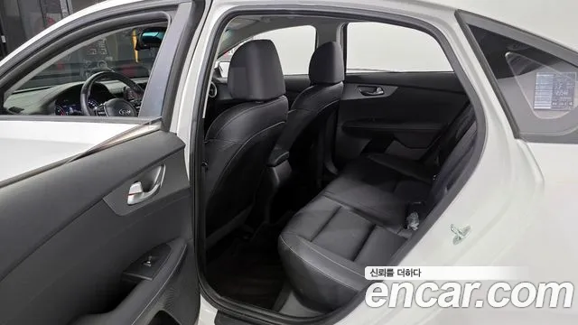 Kia Come New K3 2021 Белый из Кореи, фото 2