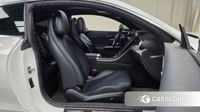 Mercedes-Benz CLE-Class C236 2024 Белый из Кореи, фото 2