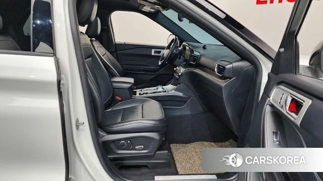 Ford Explorer 6th Generation 2020 Белый из Кореи, фото 2