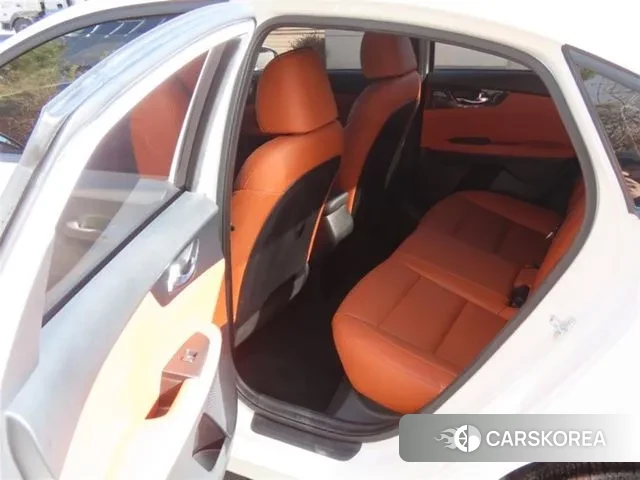 Kia The New K3 2nd generation 2024 Белый из Кореи, фото 2