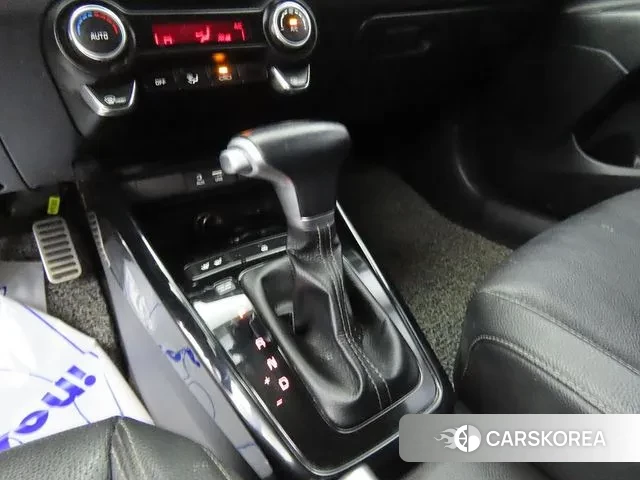 Kia Stonic 2020 Белый из Кореи, фото 2