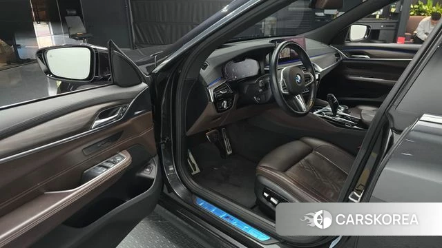 BMW 6 Series GT (G32) 2021 Серый из Кореи, фото 2