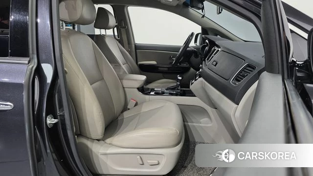 Kia The New Carnival 2018 Серый из Кореи, фото 2