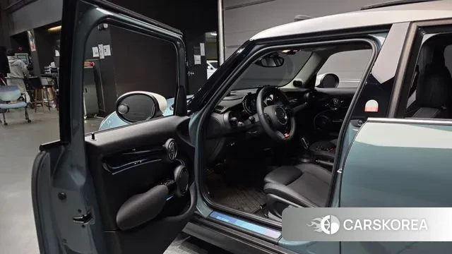 Mini Cooper S 2022 Небесно-голубой из Кореи, фото 2