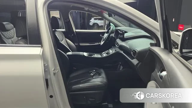 Hyundai The New Santa Fe 2023 Белый из Кореи, фото 2