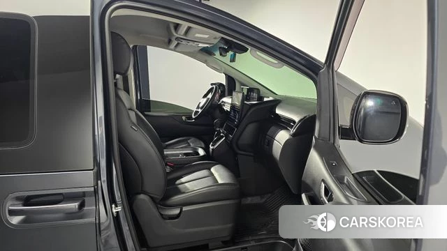 Hyundai Staria 2024 Серый из Кореи, фото 2