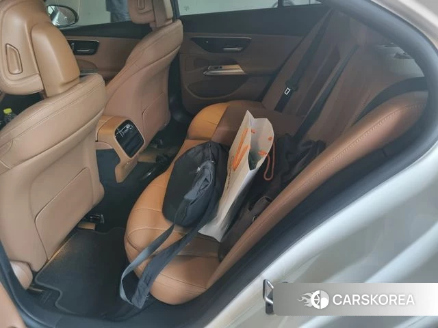 Mercedes-Benz E-Class W214 2024 Белый из Кореи, фото 2