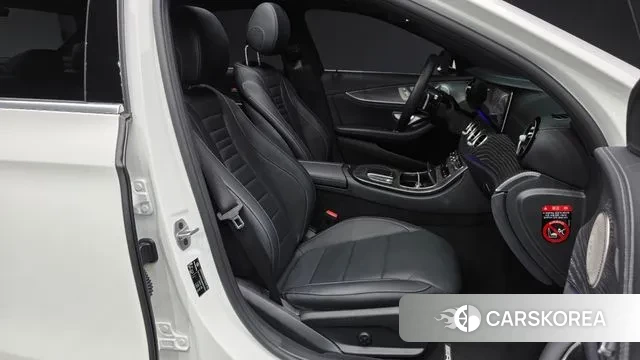 Mercedes-Benz E-Class W213 2022 Белый из Кореи, фото 2