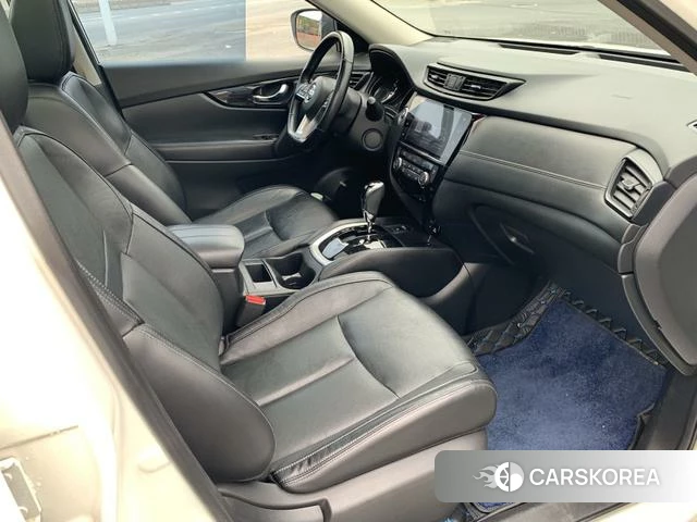 Nissan Qijun 2021 Белый из Китая, фото 2