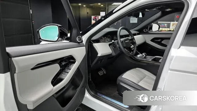 Land Rover Range Rover Evoque 2nd Generation 2025 Белый из Кореи, фото 2