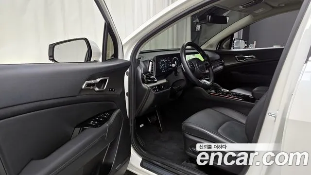 Kia Sportage 5th Generation Hybrid 2023 Белый из Кореи, фото 2