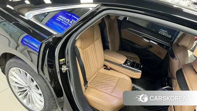 Audi A8 2021 Черный из Китая, фото 2